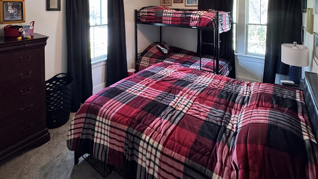 Photo of Bedroom in Findlay