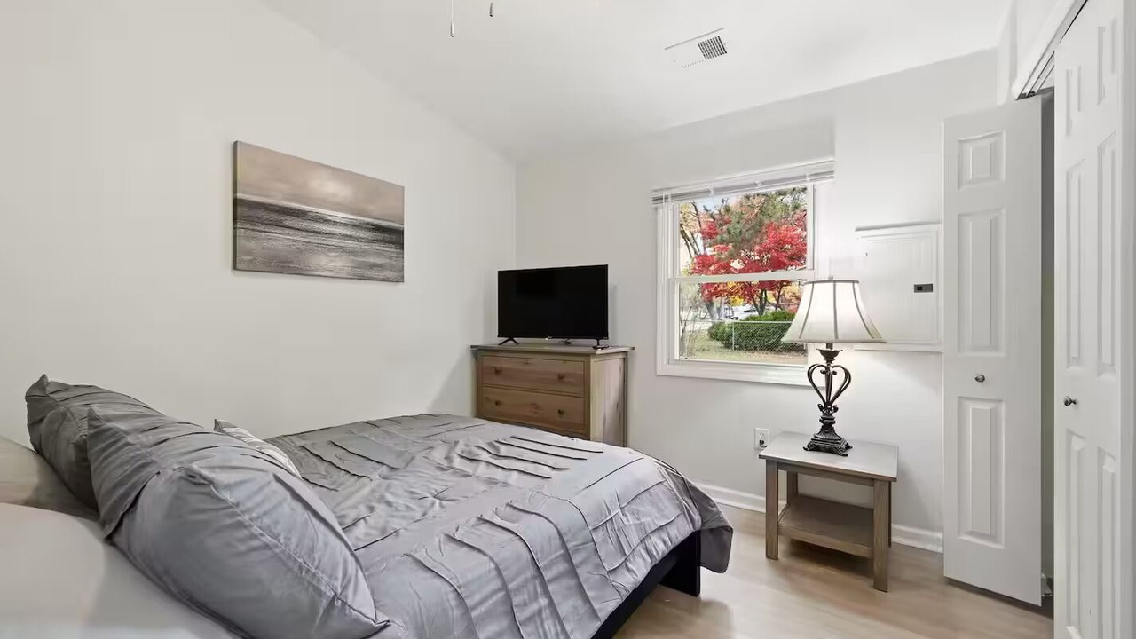 Photo of Bedroom in Commerce Township