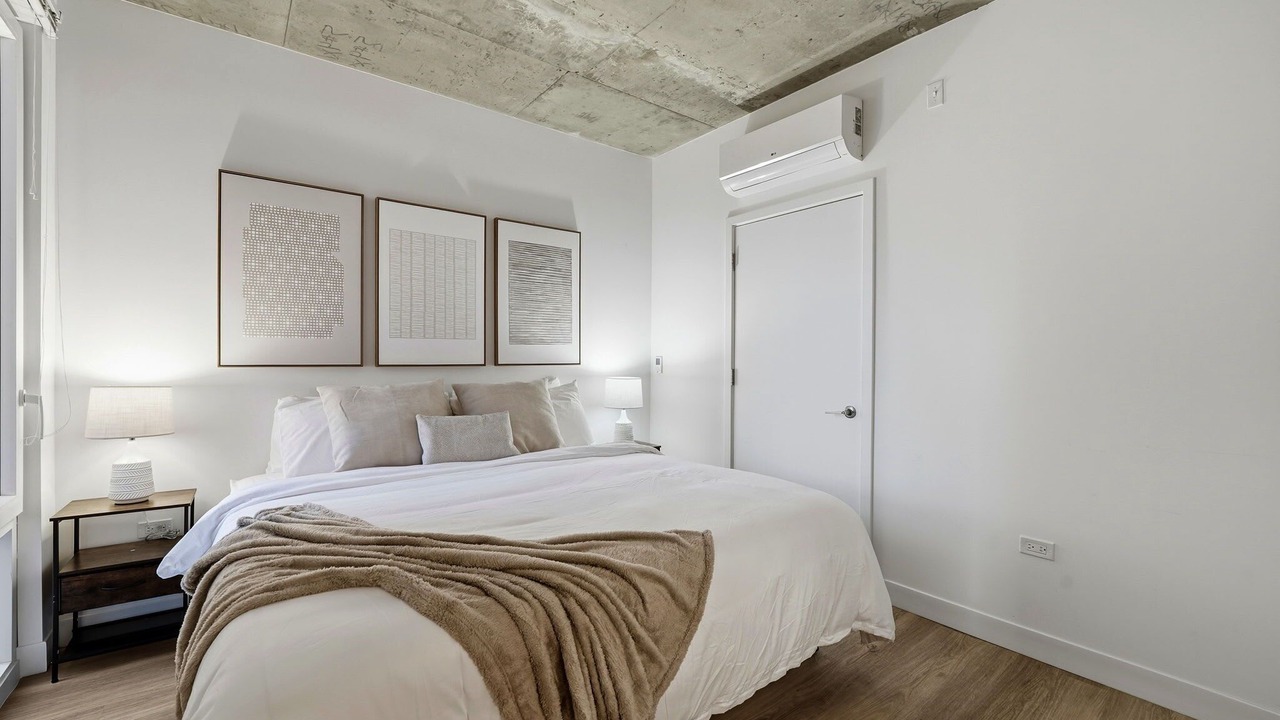Photo of Bedroom in River North