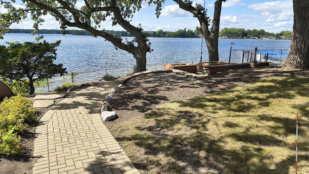 Photo of Others in Fox Lake