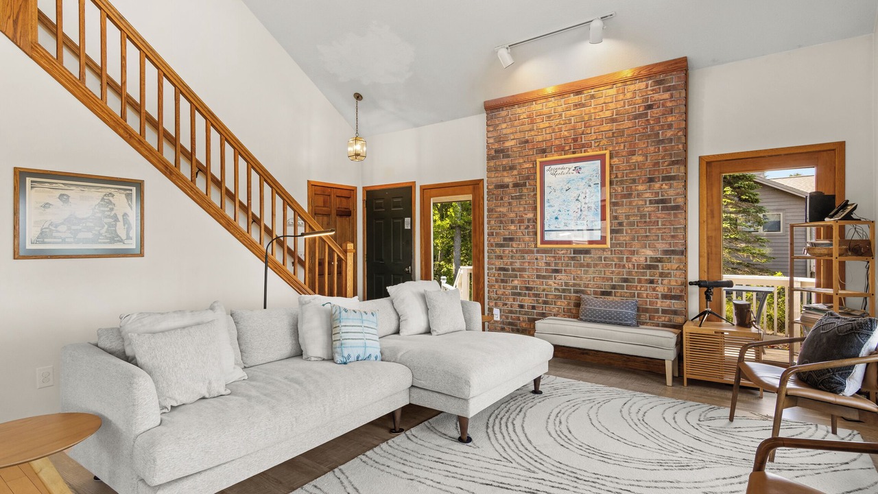 Photo of Livingroom in Lake Leelanau