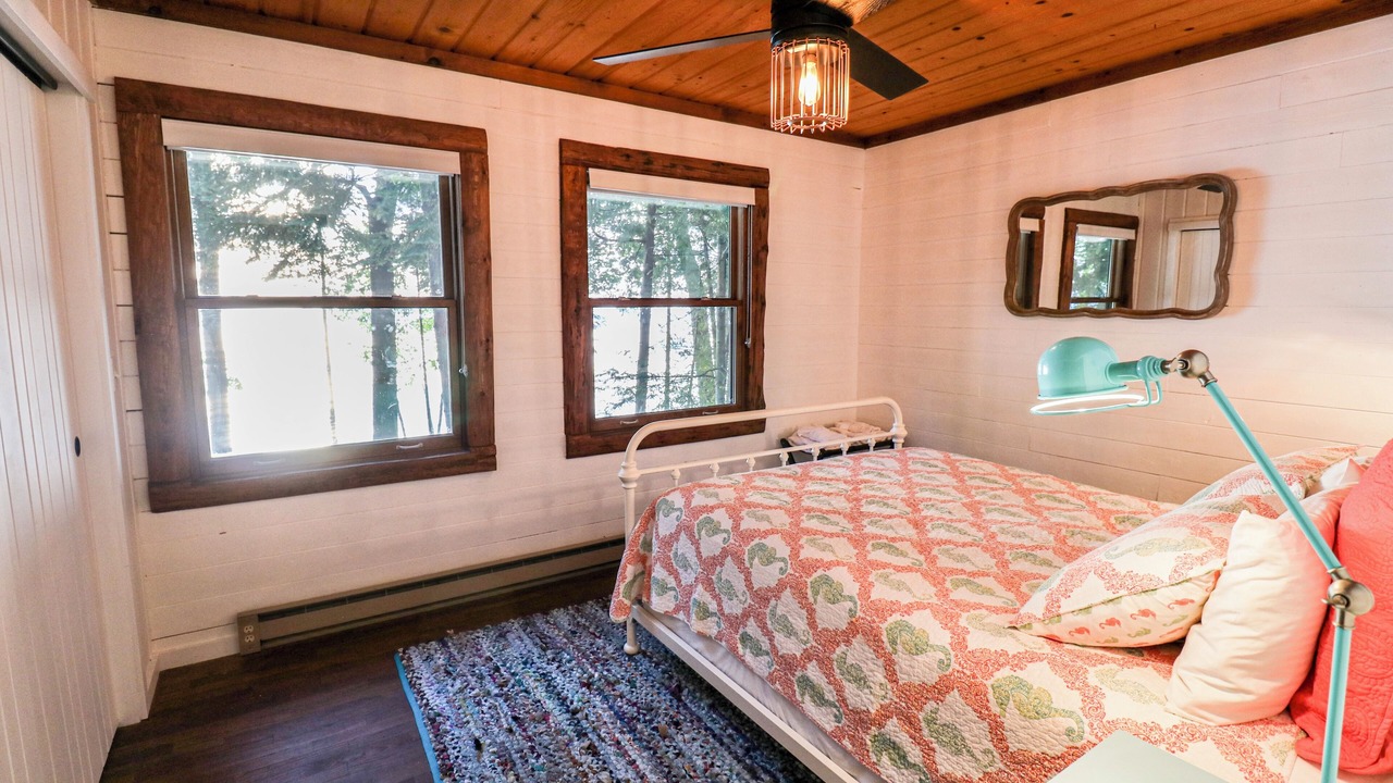 Photo of Bedroom in Northport