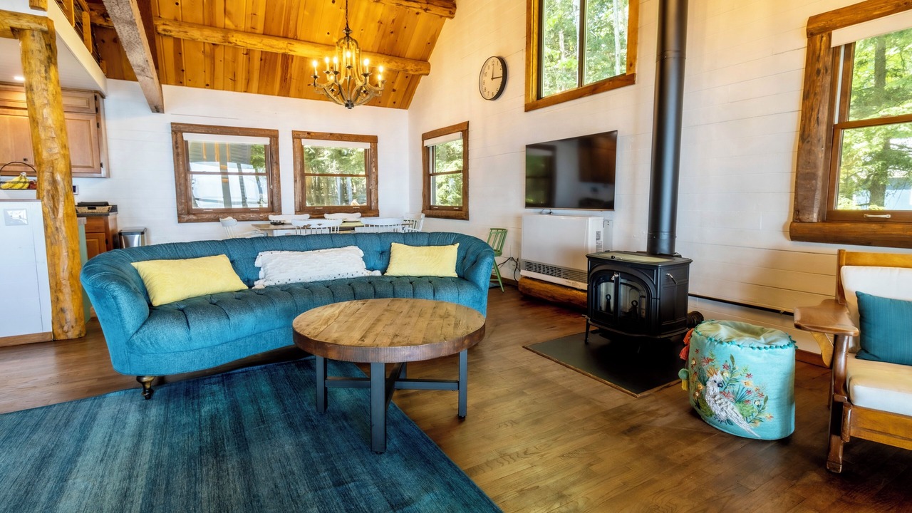 Photo of Livingroom in Northport