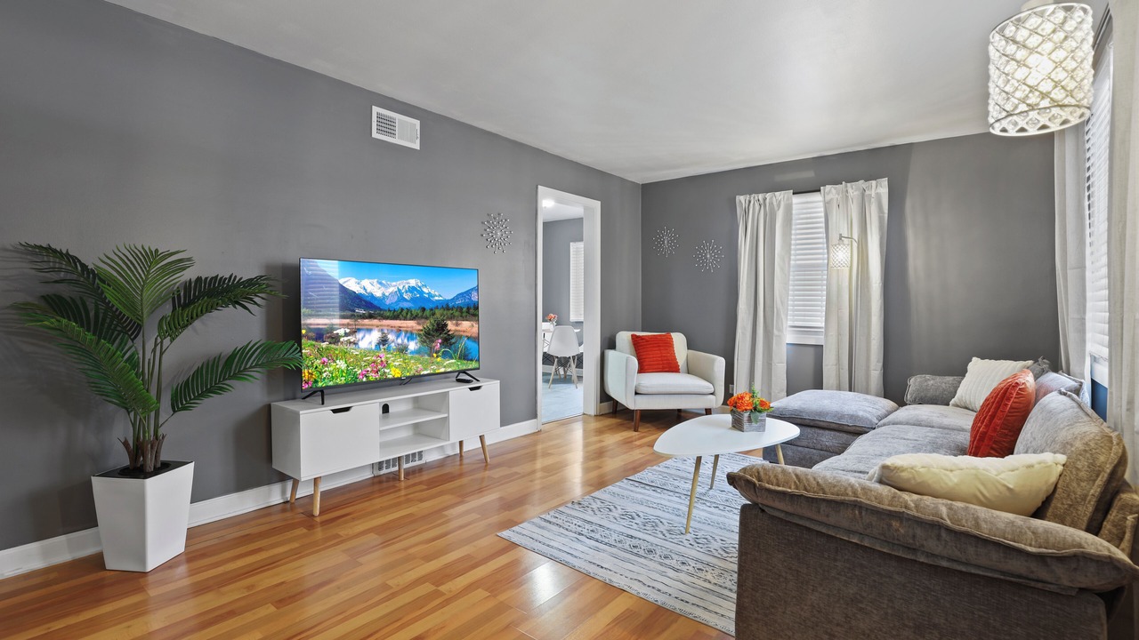 Photo of Livingroom in Homewood