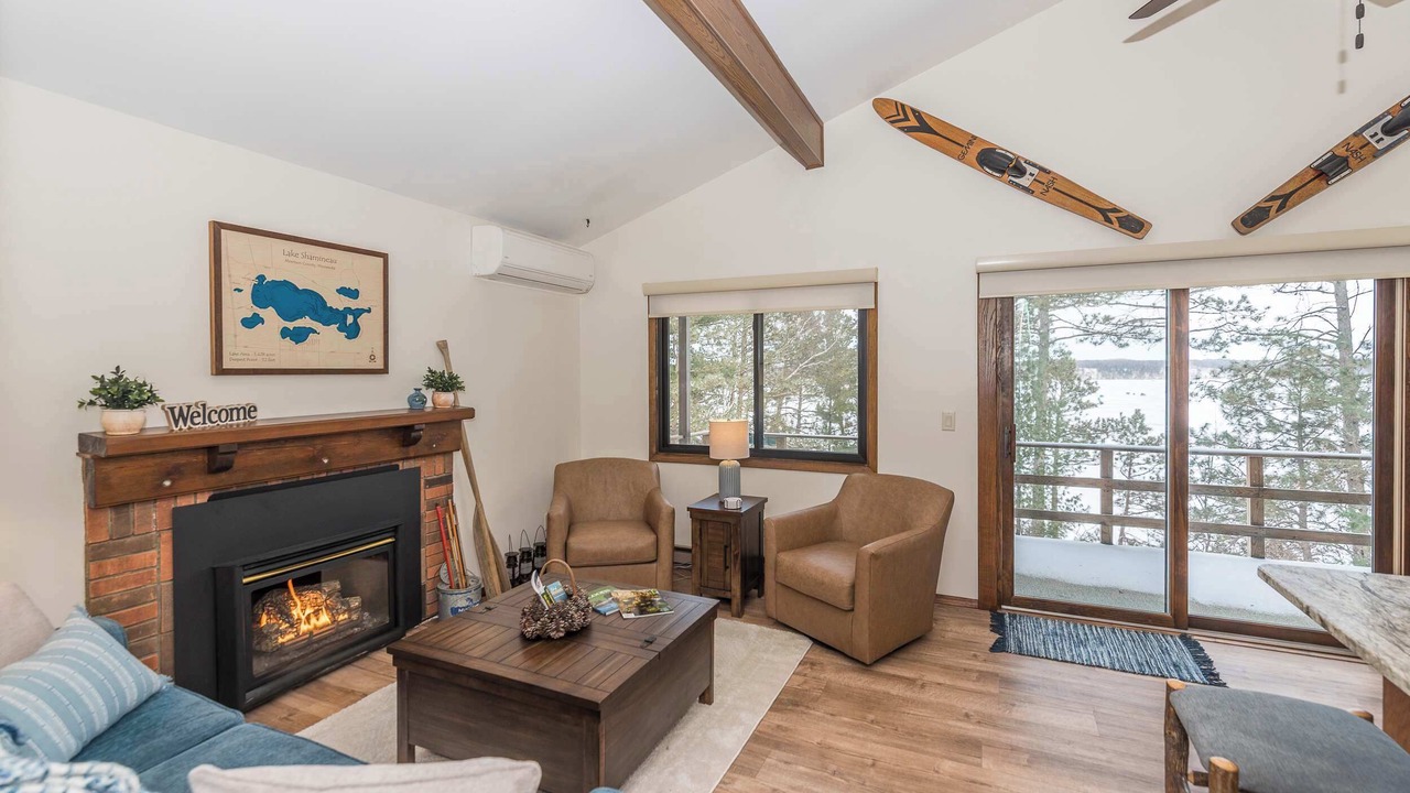 Photo of Livingroom in Motley