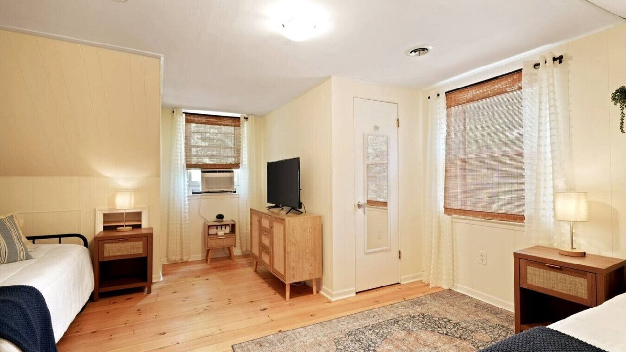 Photo of Bedroom in Williams Bay