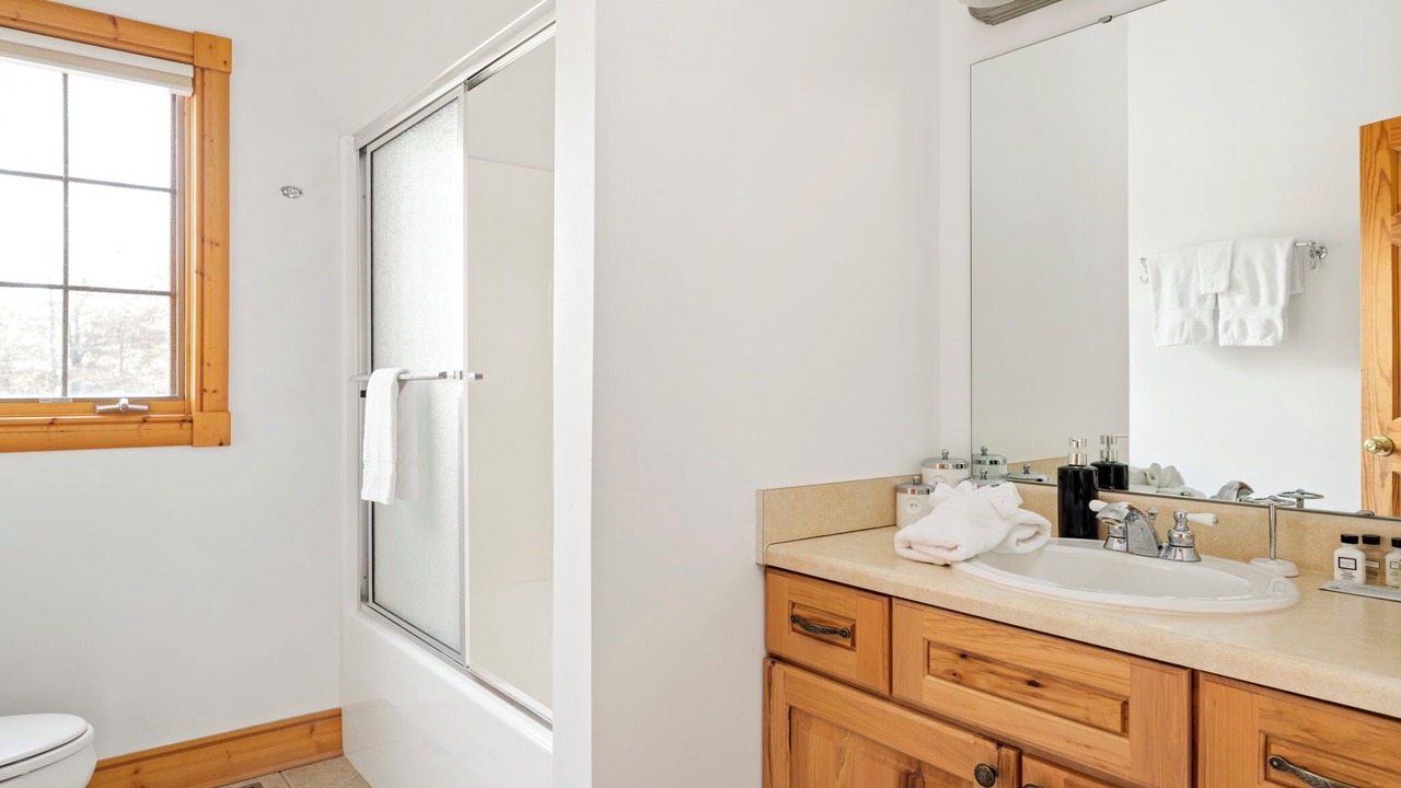 Photo of Bathroom in The Galena Territory