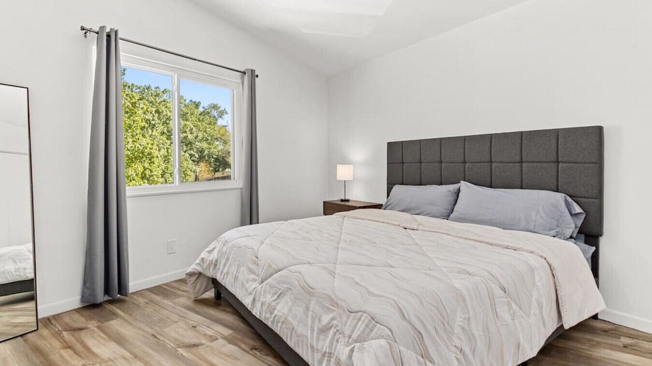 Photo of Bedroom in Orange Prairie