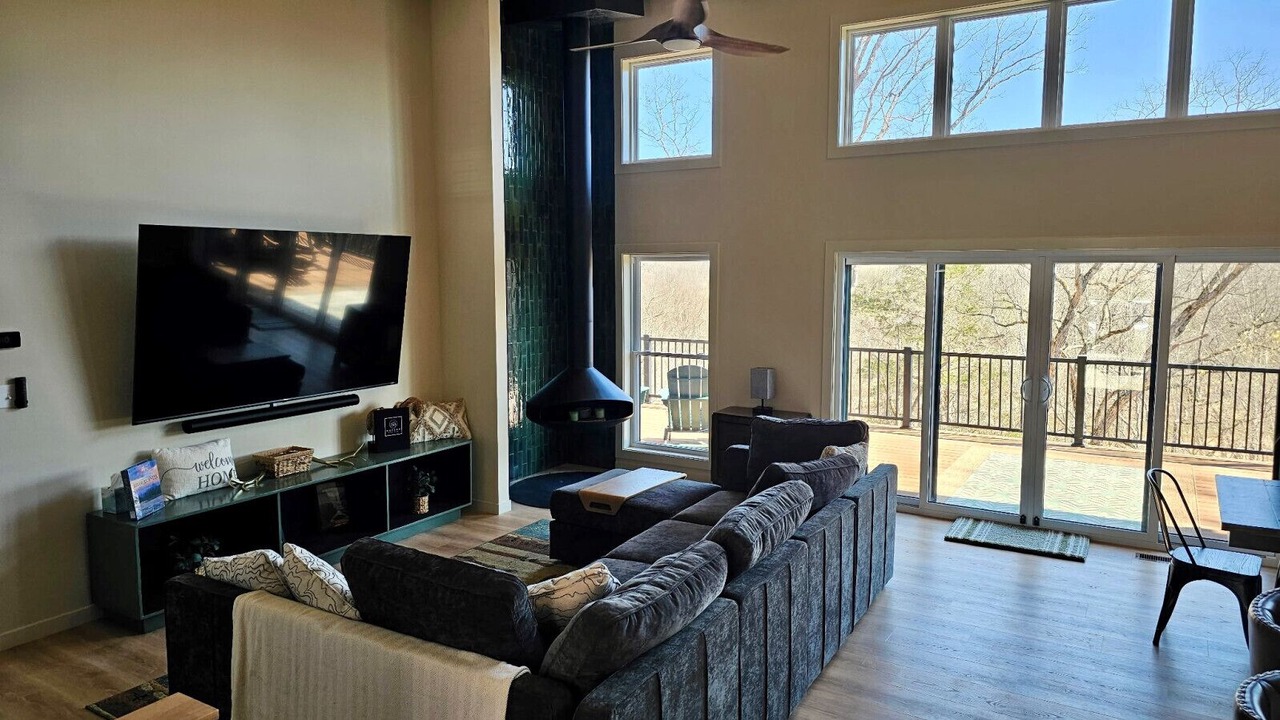 Photo of Bedroom in Steelville