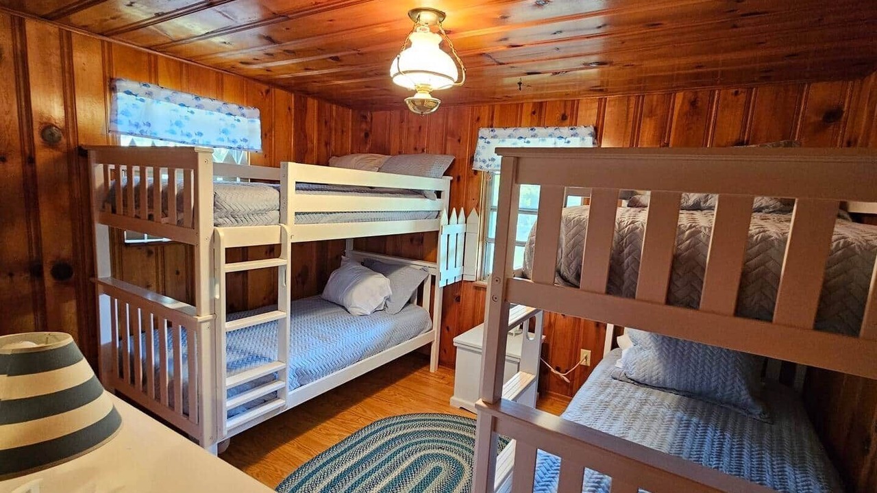 Photo of Bedroom in Grubville