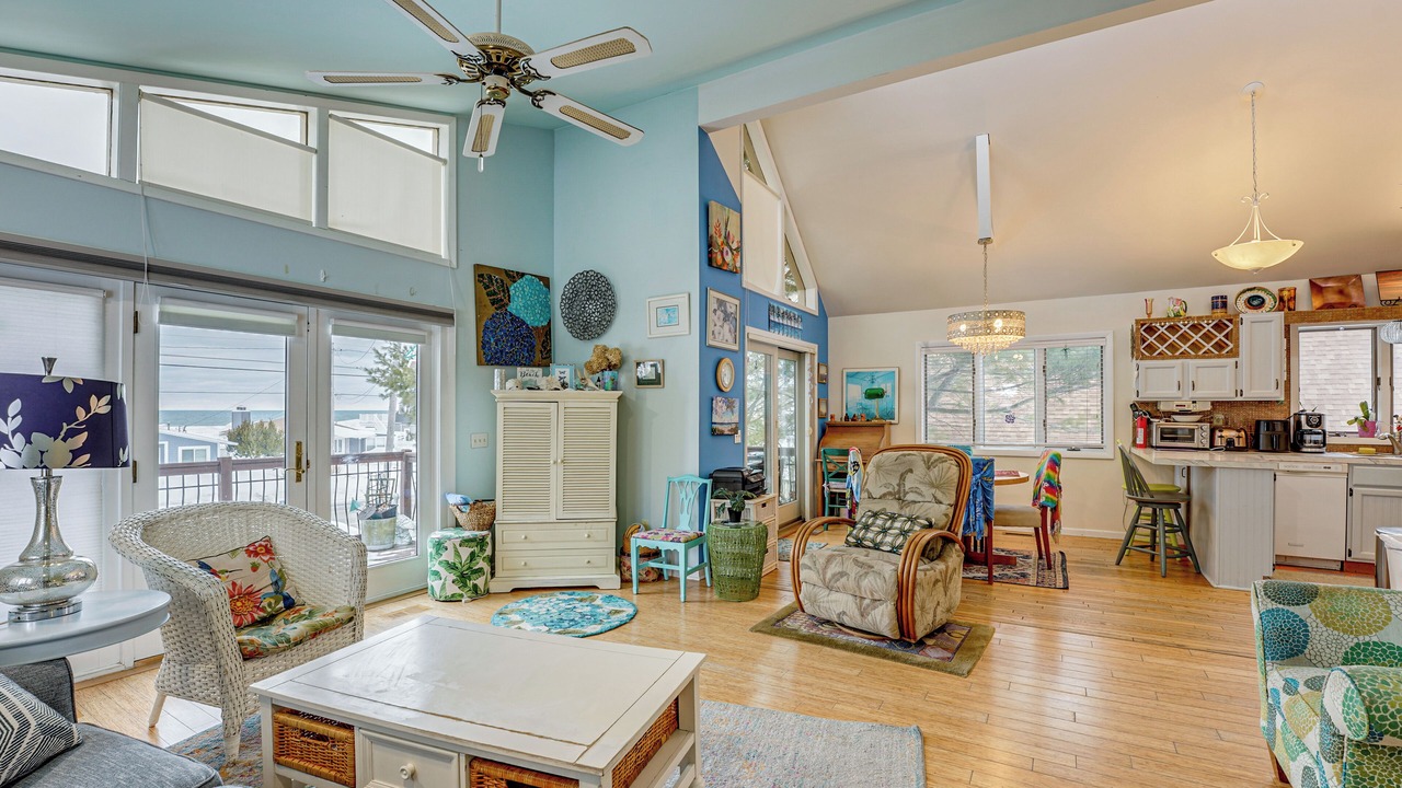 Photo of Livingroom in Ferrysburg