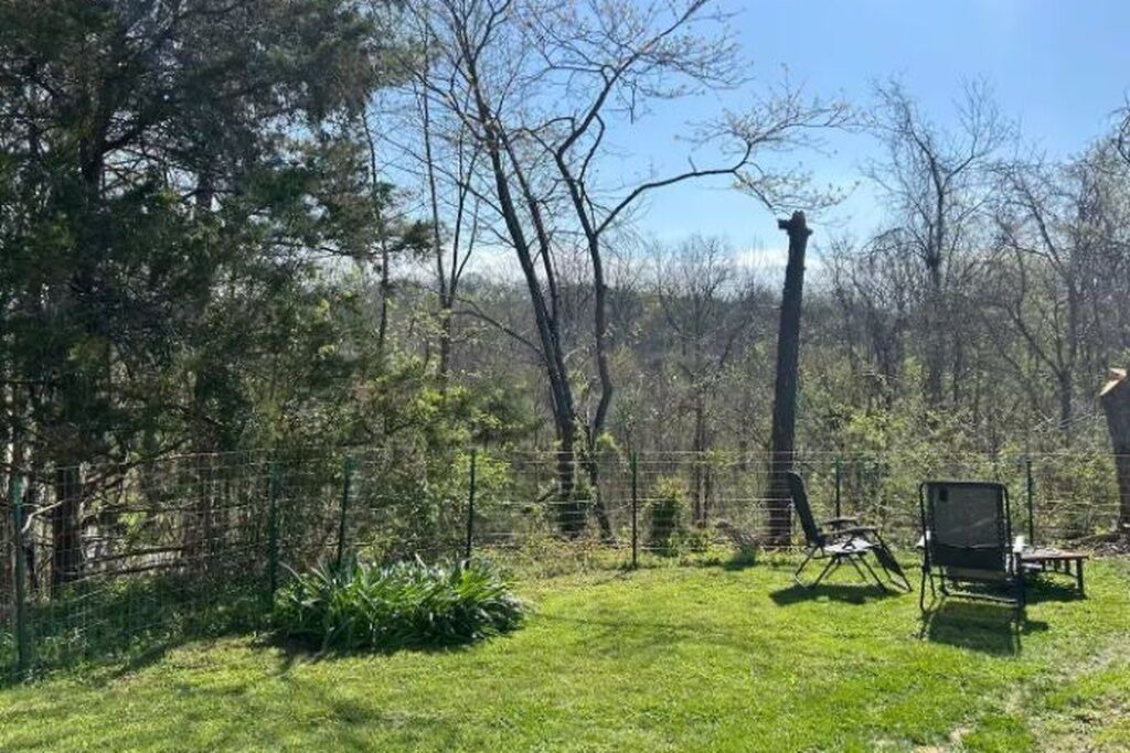 Photo of Outdoor in Cobden
