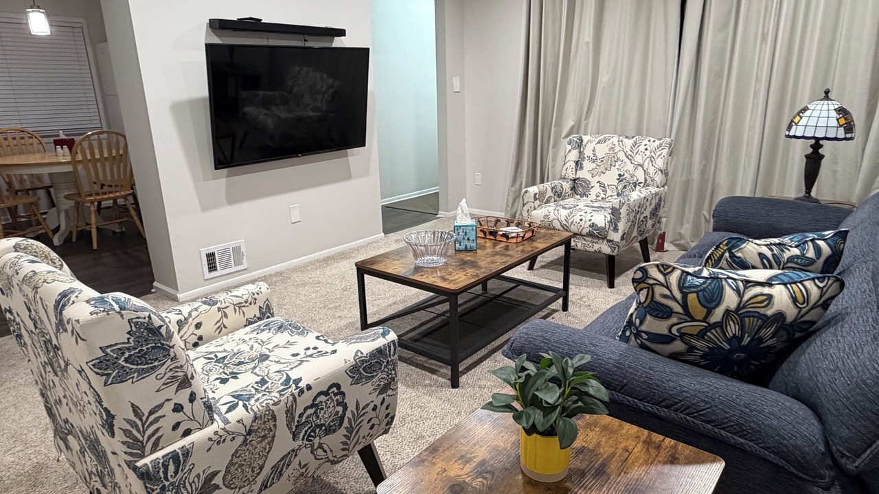 Photo of Livingroom in Clawson