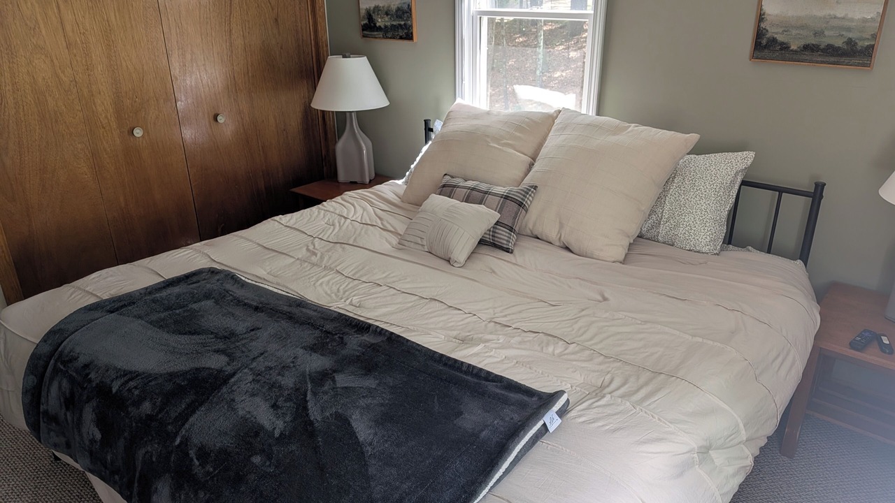 Photo of Bedroom in Newaygo