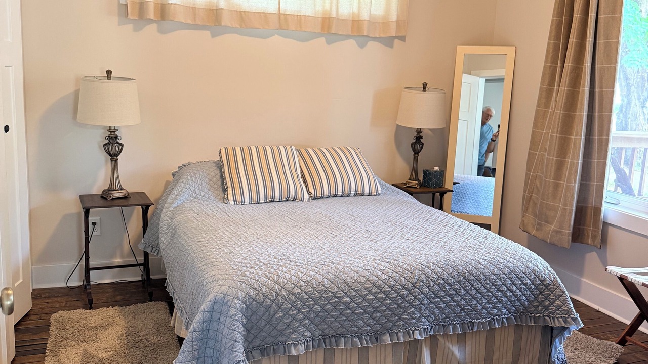Photo of Bedroom in Elberta