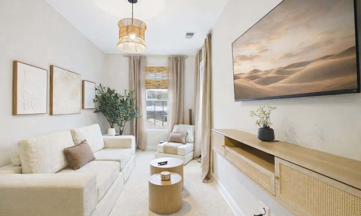 Photo of Bedroom in West Town
