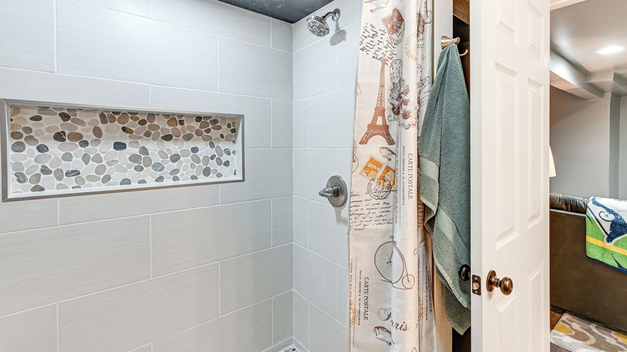 Photo of Bathroom in Near Northwest