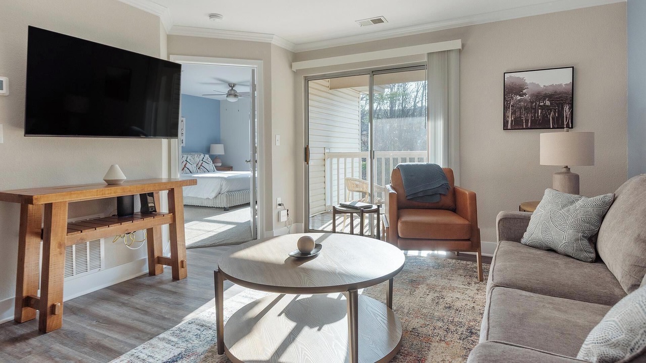 Photo of Livingroom in Eureka