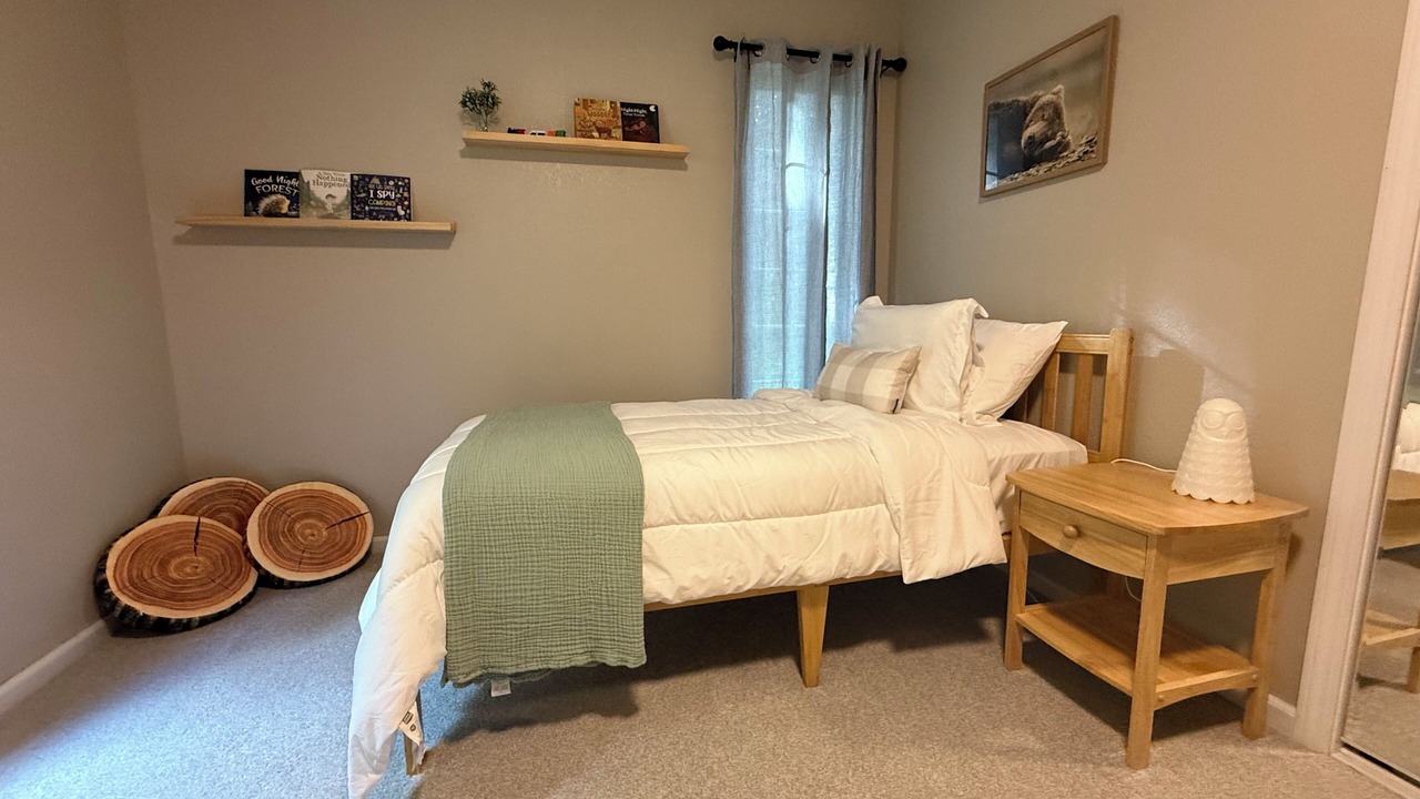 Photo of Bedroom in Mountain