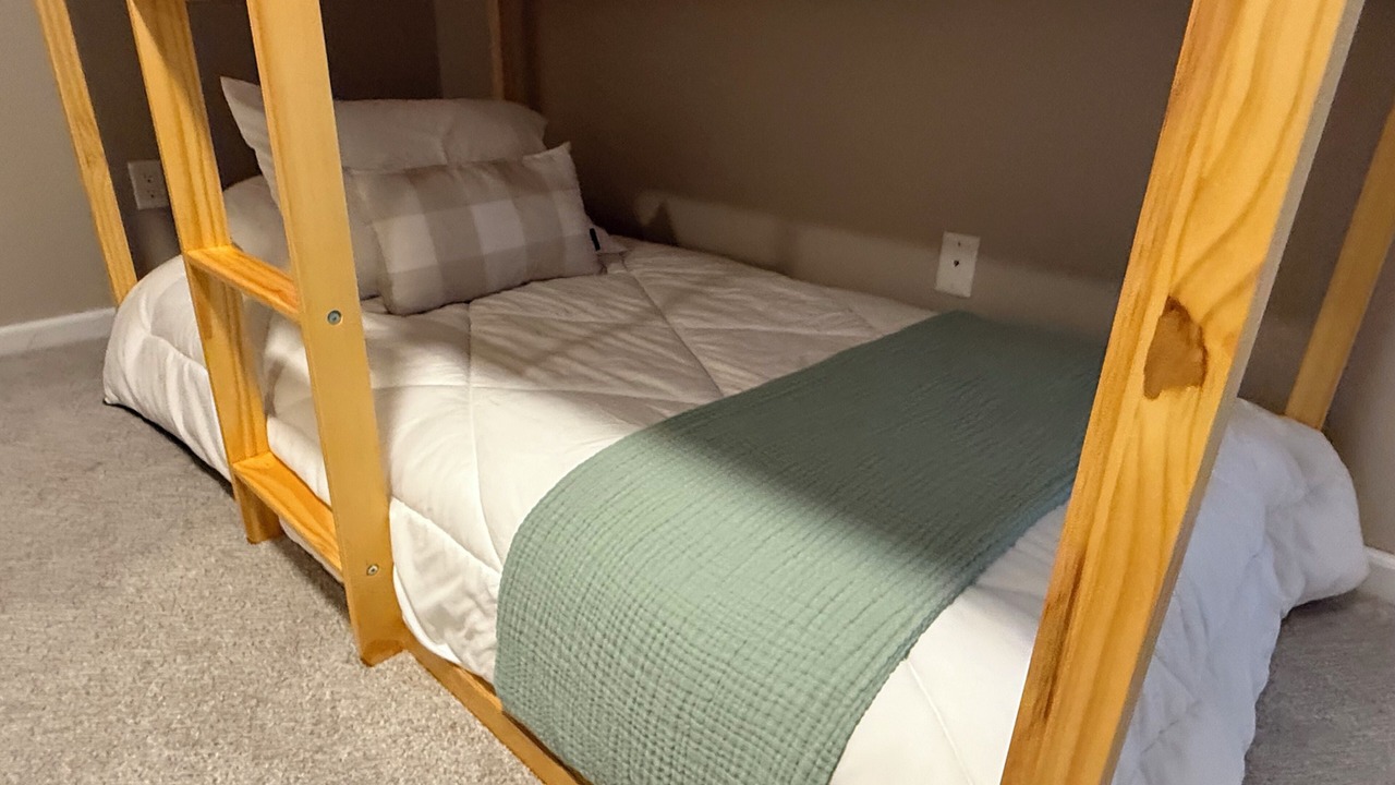 Photo of Bedroom in Mountain