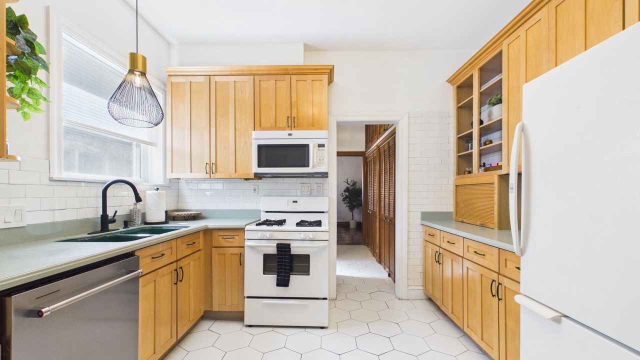 Photo of Kitchen in Lakeview