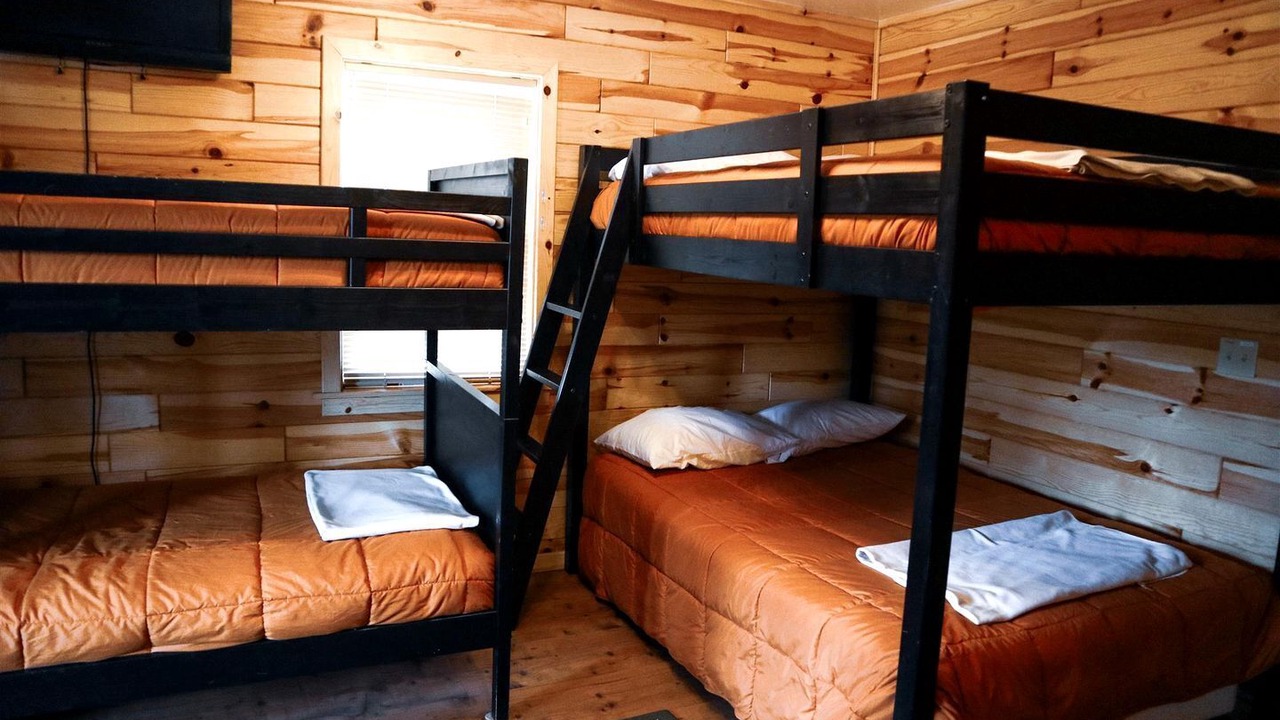 Photo of Bedroom in Grayling