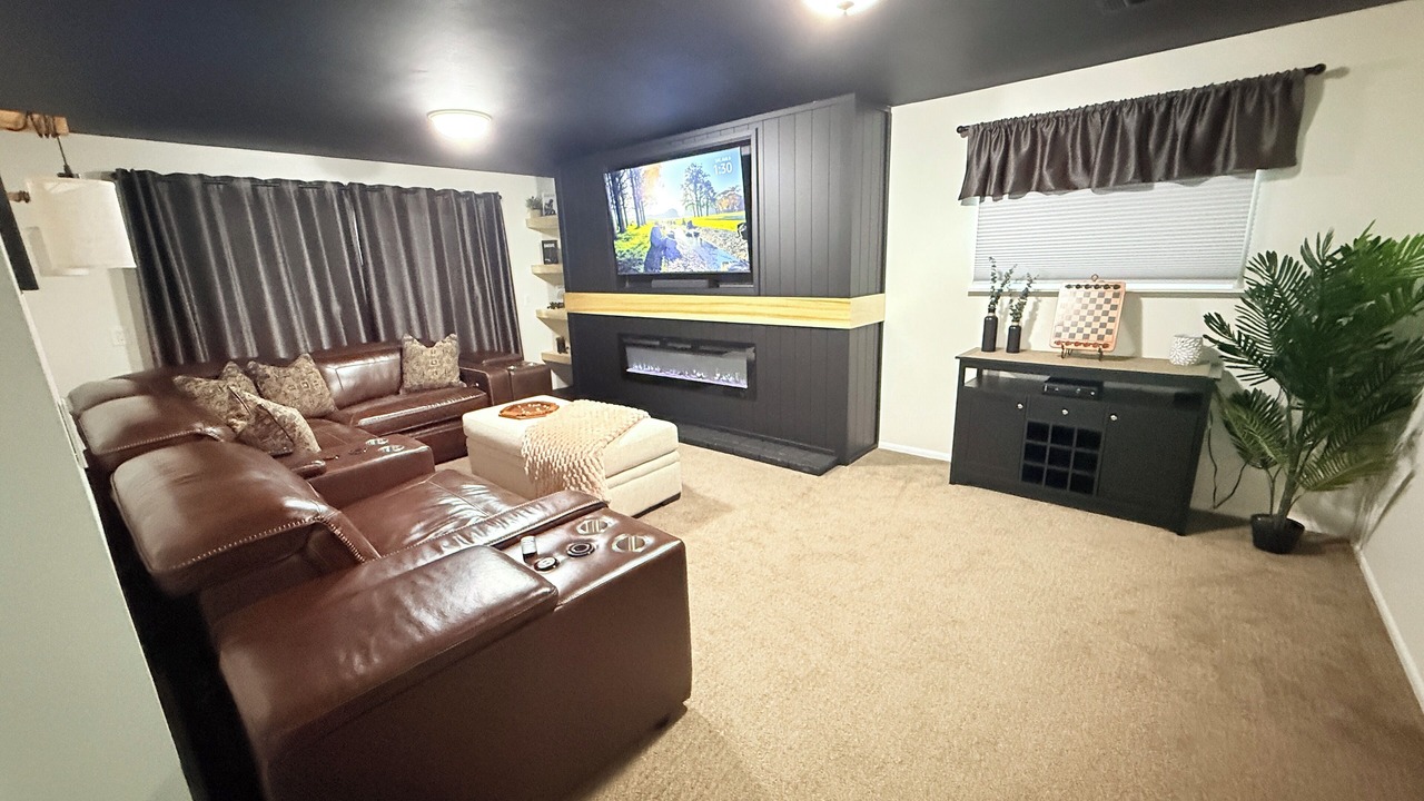 Photo of Livingroom in Madison Heights