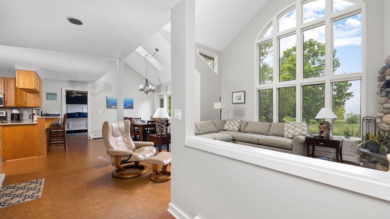 Photo of Livingroom in Suttons Bay