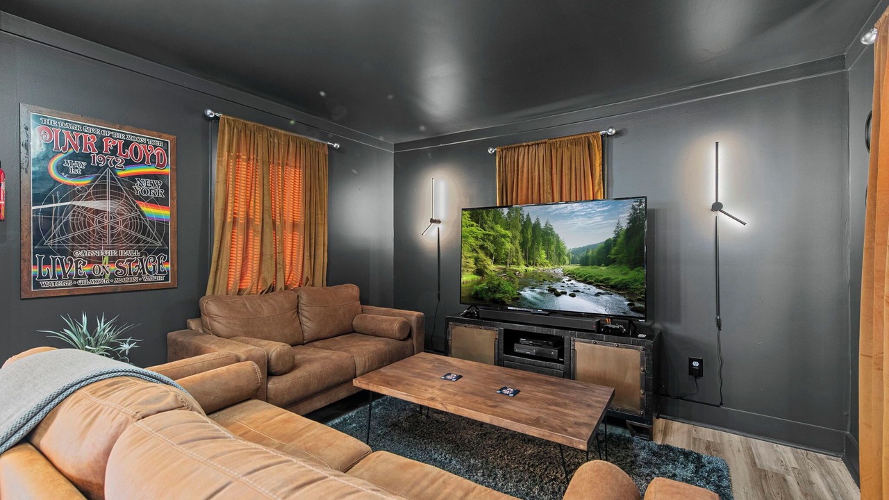 Photo of Livingroom in Pendleton Heights