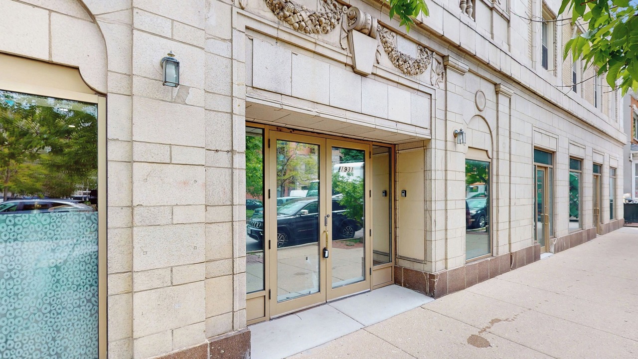 Photo of Outdoor in Old Town Triangle