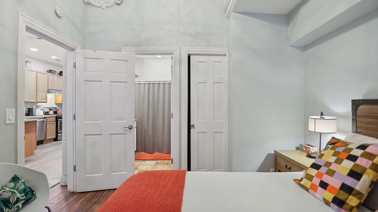Photo of Bedroom in Old Town Triangle