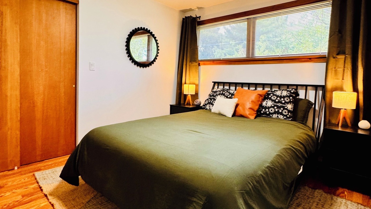 Photo of Bedroom in Grand Beach