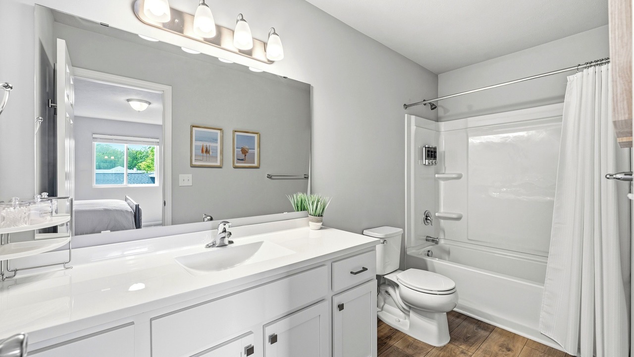 Photo of Bathroom in Watervliet