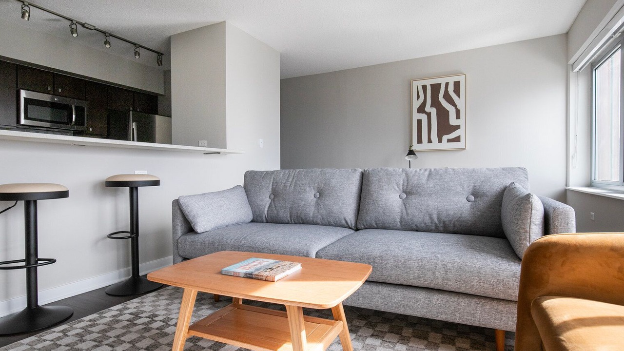 Photo of Livingroom in Near North Side