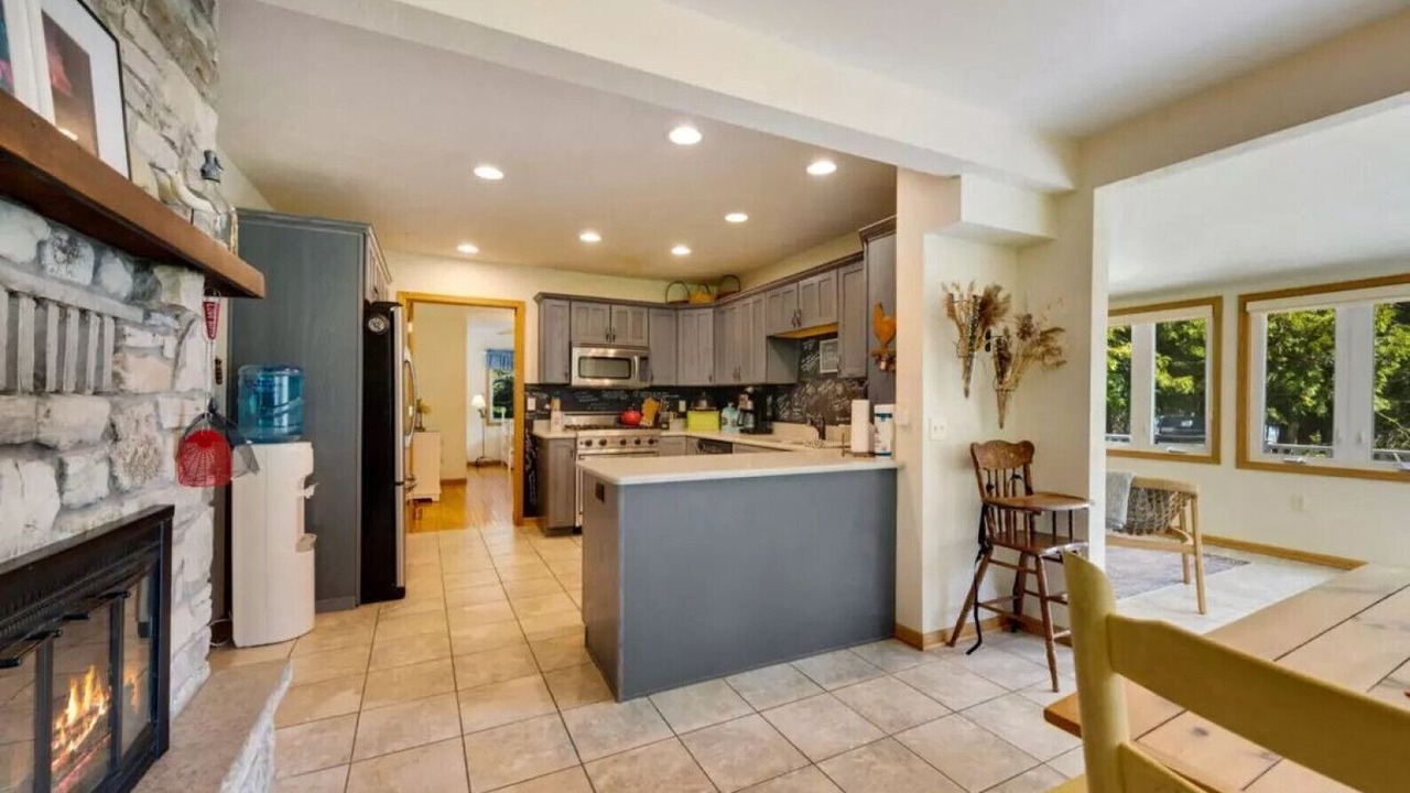 Photo of Kitchen in Baileys Harbor