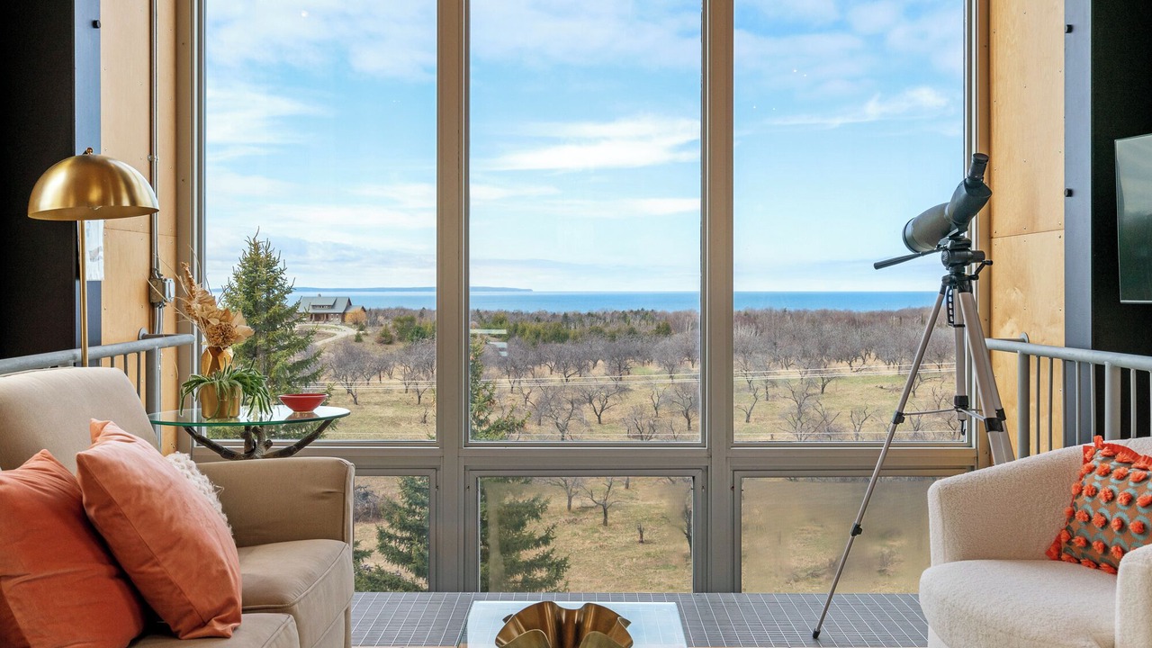 Photo of Livingroom in Northport