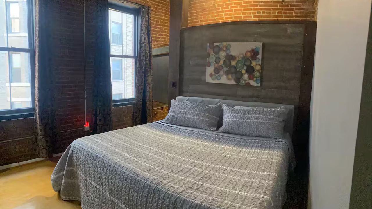 Photo of Bedroom in Downtown West