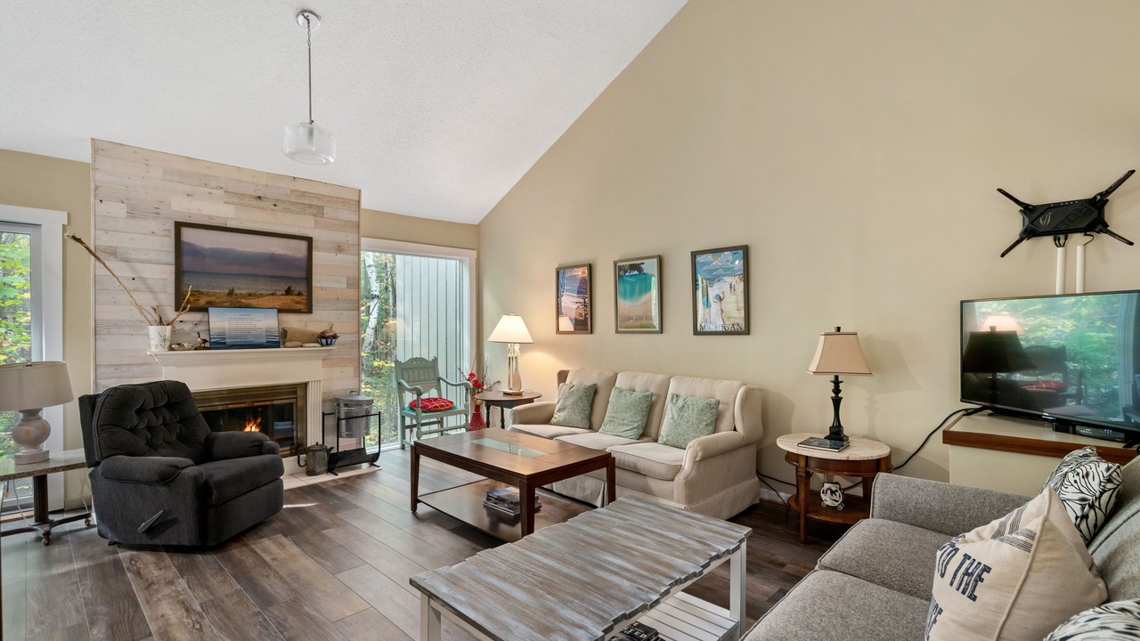 Photo of Livingroom in Harbor Springs