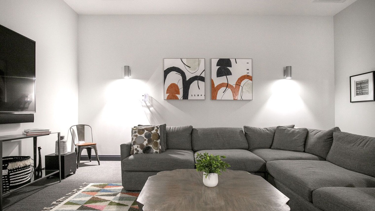 Photo of Livingroom in Edgewater