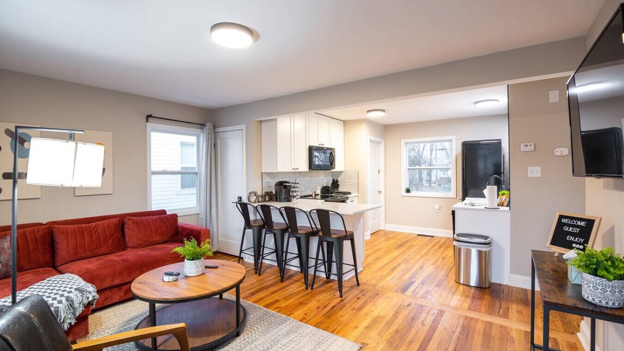 Photo of Livingroom in St. Charles