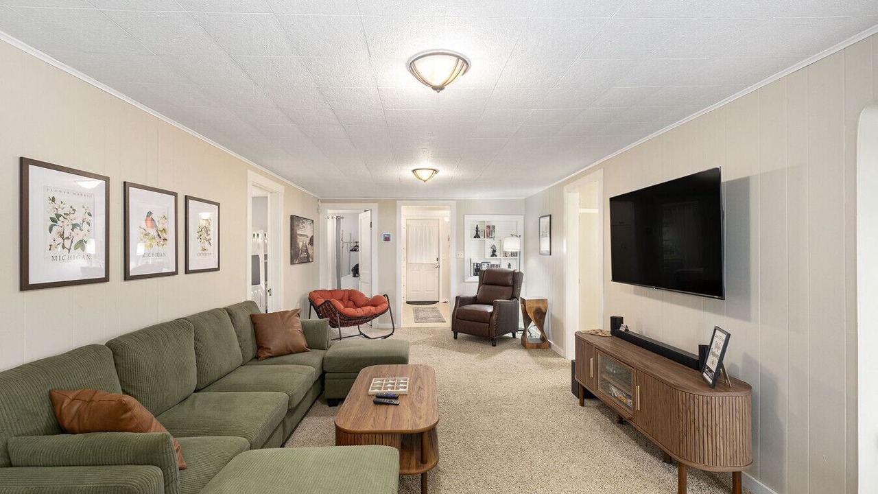 Photo of Livingroom in Gowen