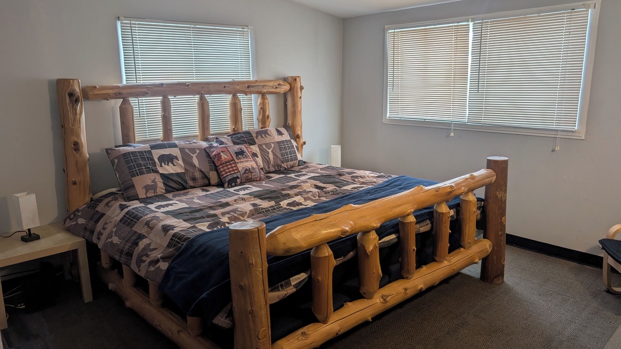 Photo of Bedroom in White Pine