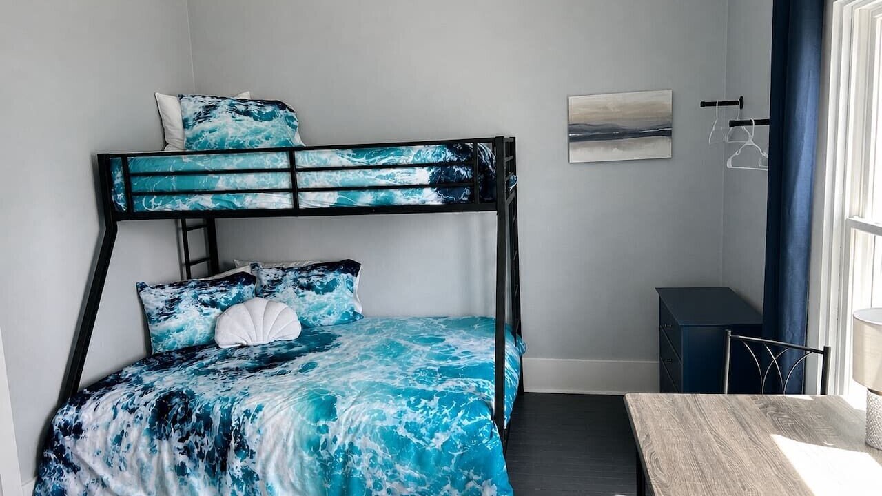 Photo of Bedroom in Crystal