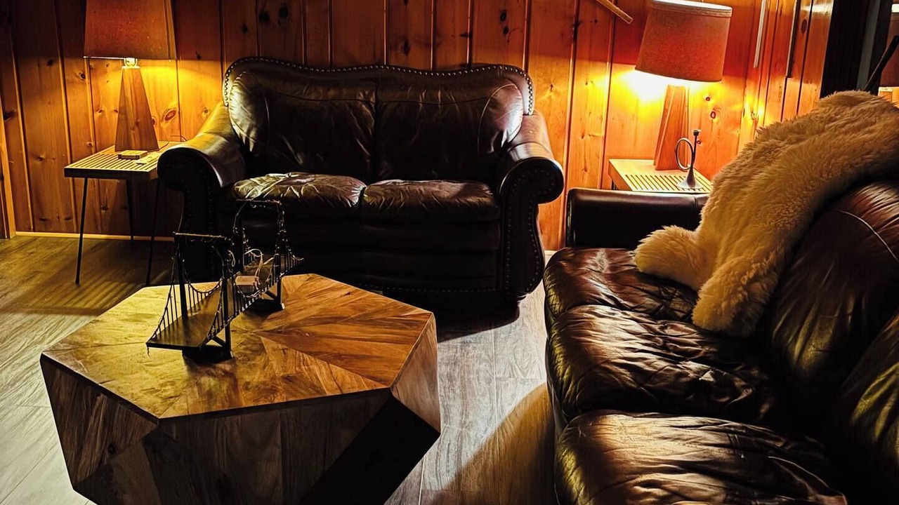 Photo of Livingroom in Carp Lake