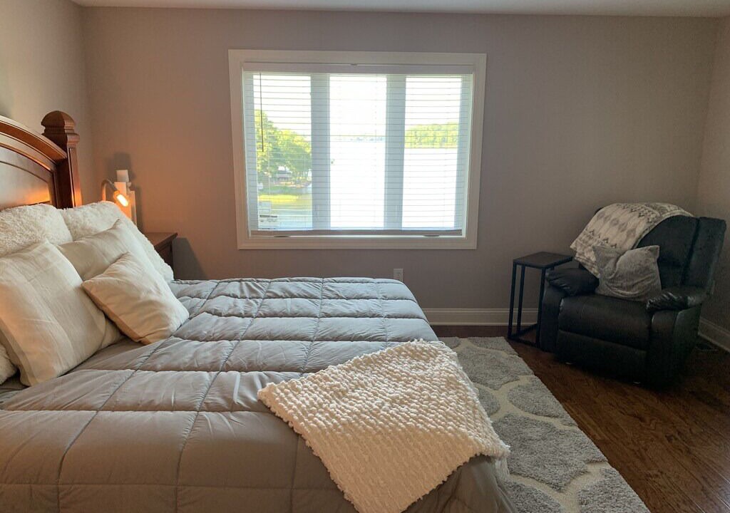 Photo of Bedroom in Benton