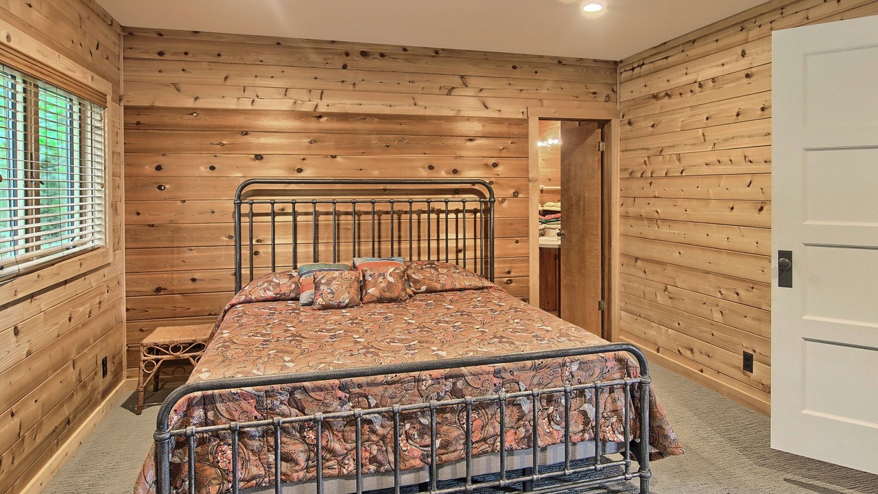 Photo of Bedroom in Leland