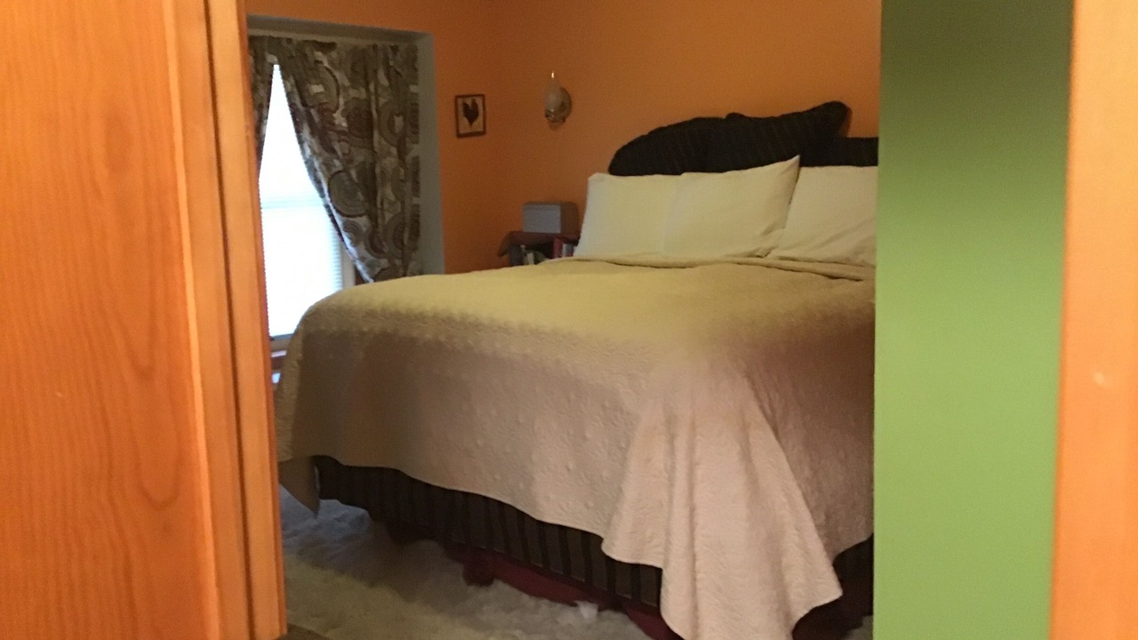 Photo of Bedroom in Northport