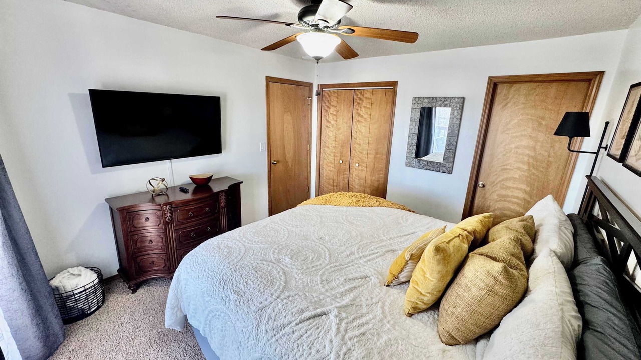 Photo of Bedroom in Notch Estates