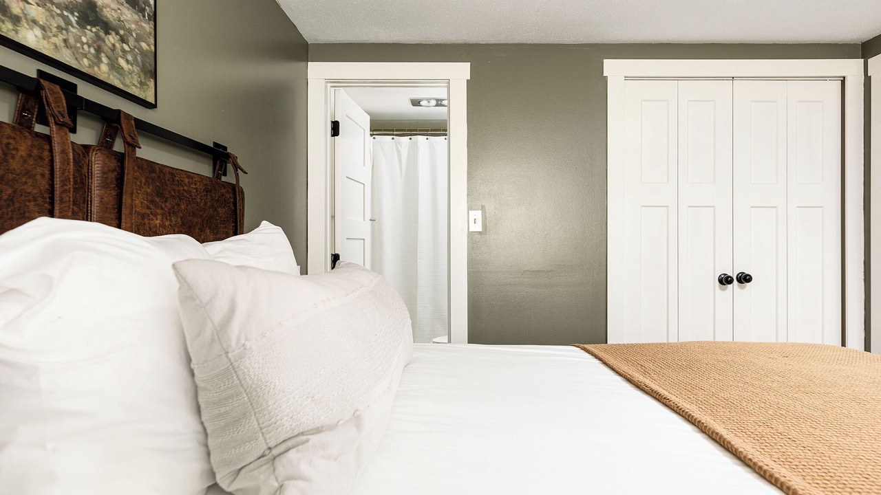 Photo of Bedroom in Cedar