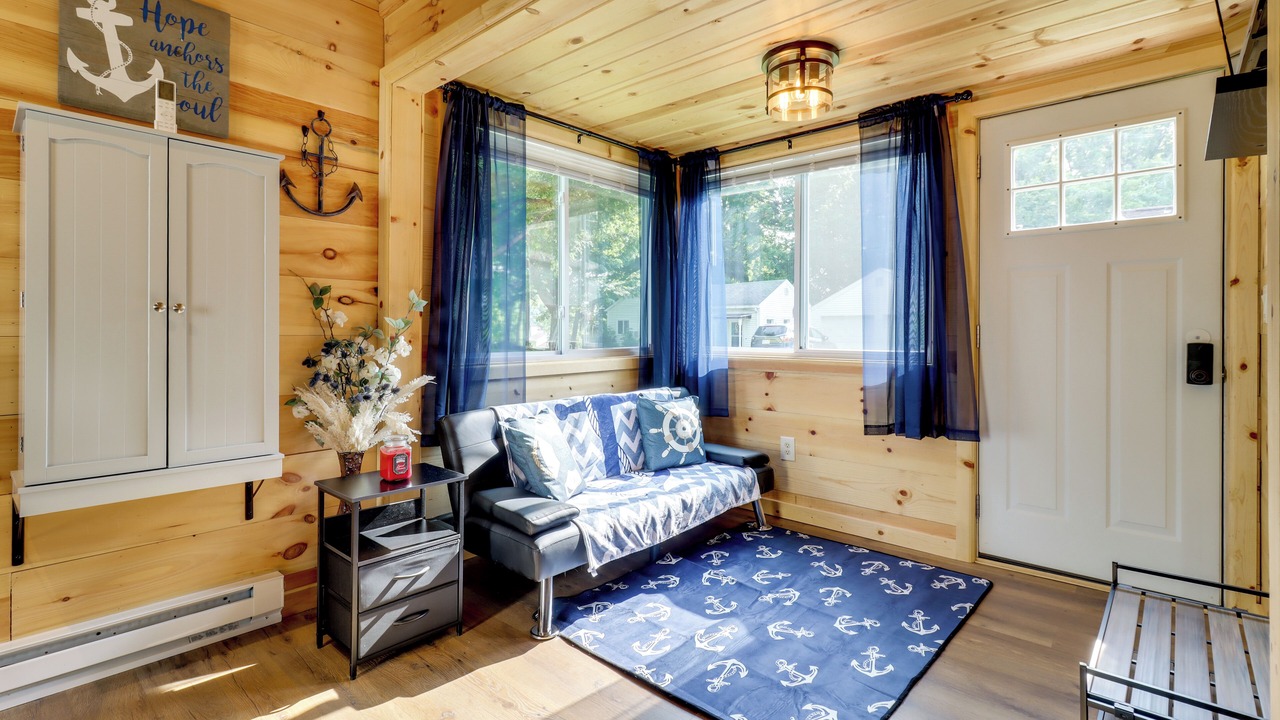 Photo of Livingroom in Manitou Beach